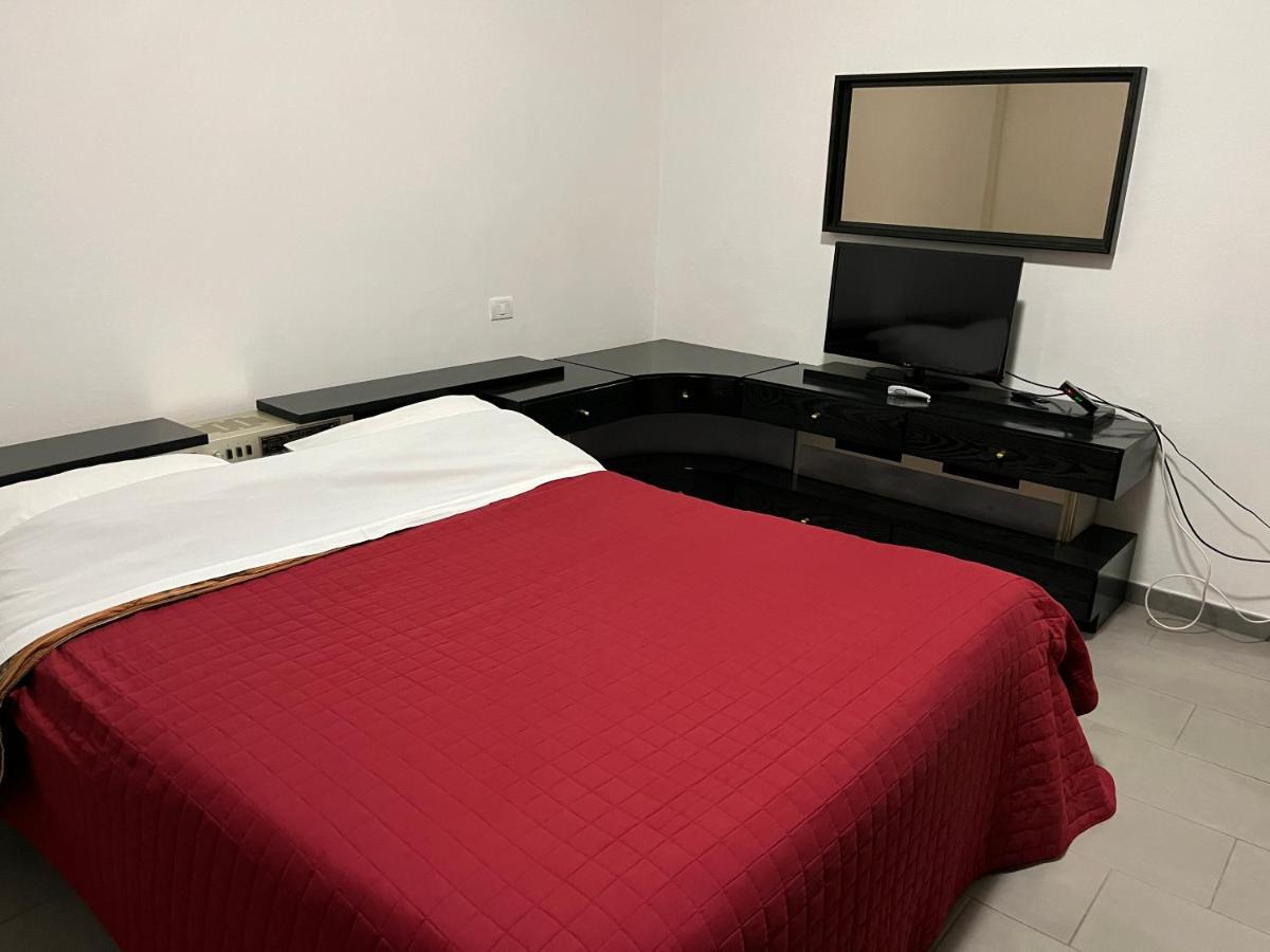Bentivoglio 109 Hotel แฟร์รารา ภายนอก รูปภาพ